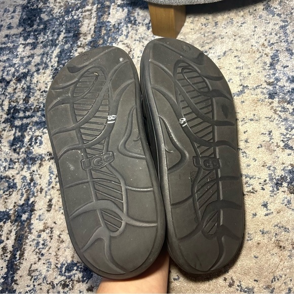 Ugg Sport Yeah Black Rubber Slip-On Sandals Size 10 - Picture 9 of 10